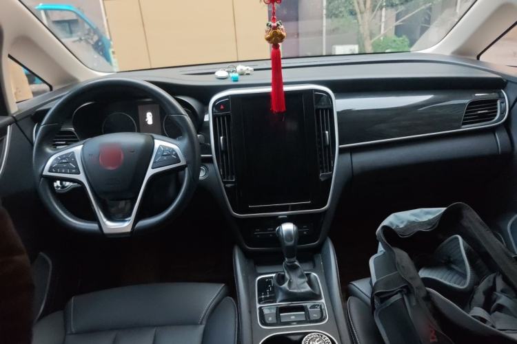 Used BYD Song MAX 2018 1.5T Automatic Smart Connect Luxury 6-Seater Center Console