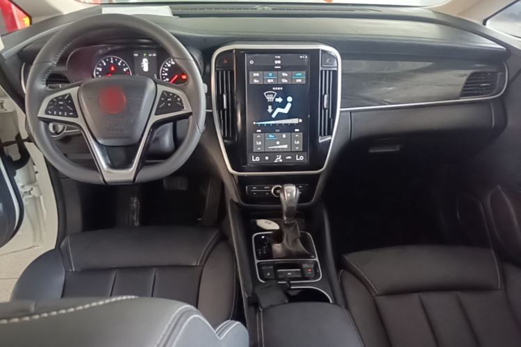 Used BYD Song MAX 2018 1.5T Automatic Smart Connect Luxury 6-Seater Center Console