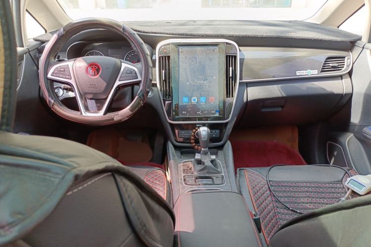 Used BYD Song MAX 2018 1.5T Automatic Smart Connect Elite Model with 6 Seats Center Console