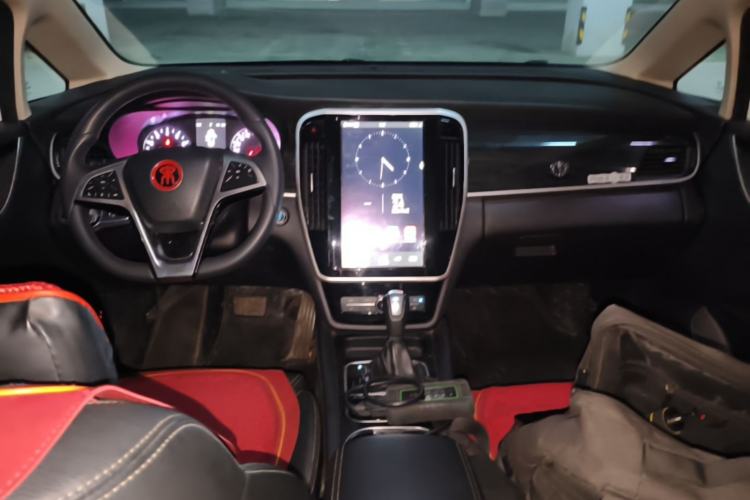 Used BYD Song MAX 2018 1.5T Automatic Smart Connect Elite Model with 6 Seats Center Console