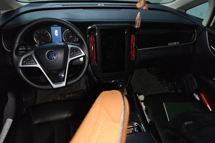 Used BYD Song MAX 2018 1.5T Automatic Smart Connect Elite Model with 6 Seats Center Console
