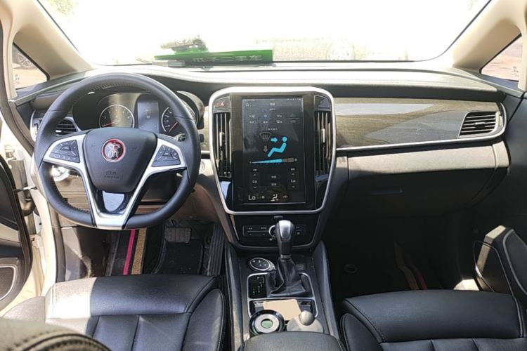 Used BYD Song MAX 2018 1.5T Automatic Smart Connect Elite Model with 6 Seats Center Console