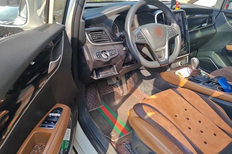Used BYD Song MAX 2018 1.5T Automatic Smart Connect Elite Model with 6 Seats Driver Seat