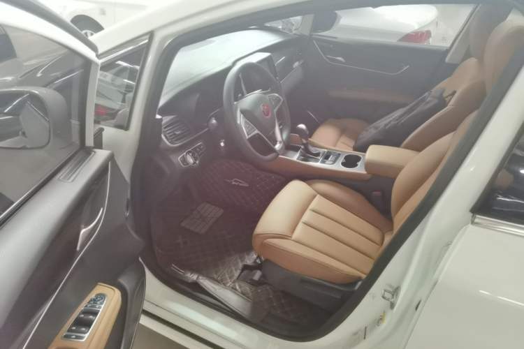 Used BYD Song MAX 2018 1.5T Automatic Smart Connect Elite Model with 6 Seats Driver Seat