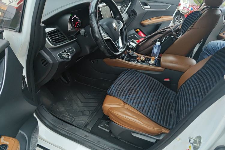 Used BYD Song MAX 2018 1.5T Automatic Smart Connect Luxury 6-Seater Driver Seat