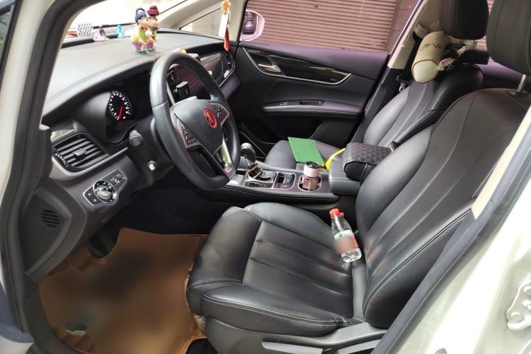 Used BYD Song MAX 2018 1.5T Automatic Smart Connect Elite Model with 6 Seats Driver Seat