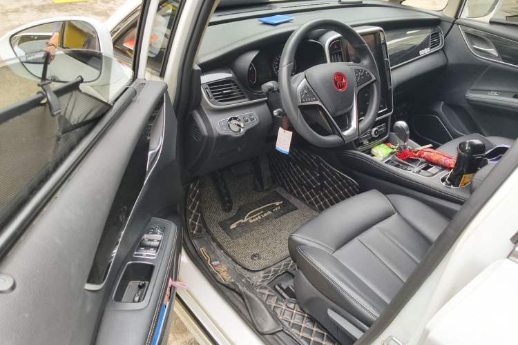 Used BYD Song MAX 2018 1.5T Automatic Smart Connect Elite Model with 6 Seats Driver Seat
