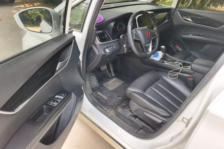 Used BYD Song MAX 2018 1.5T Automatic Smart Connect Elite Model with 6 Seats Driver Seat