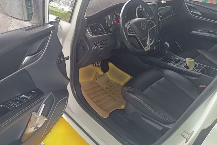 Used BYD Song MAX 2018 1.5T Automatic Smart Connect Luxury 6-Seater Driver Seat