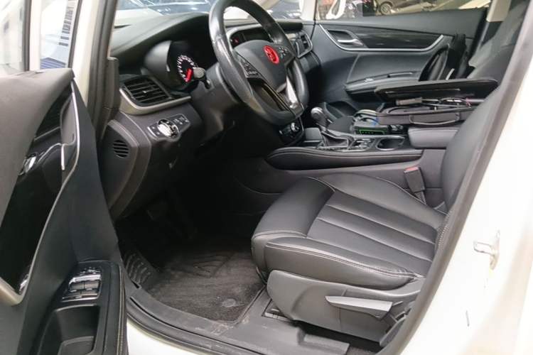 Used BYD Song MAX 2018 1.5T Automatic Smart Connect Luxury 6-Seater Driver Seat