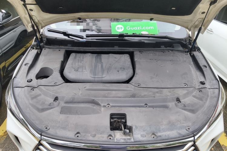Used BYD Song MAX 2018 1.5T Automatic Smart Connect Elite Model with 6 Seats Engine Bay