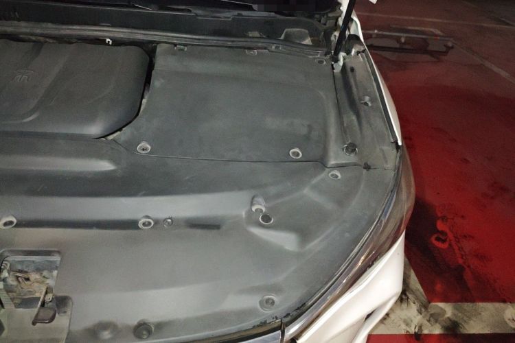 Used BYD Song MAX 2018 1.5T Automatic Smart Connect Luxury 6-Seater Engine Bay Left