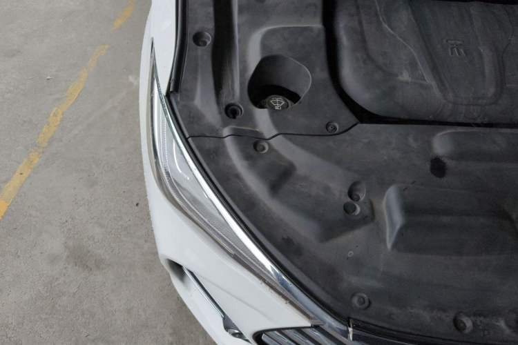 Used BYD Song MAX 2018 1.5T Automatic Smart Connect Luxury 7-Seater Engine Bay Right
