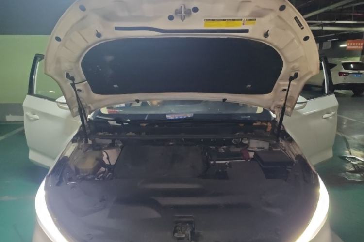 Used BYD Song MAX 2018 1.5T Manual Comfort 6-Seater Engine Bay