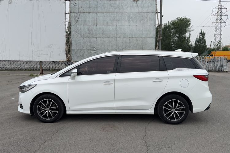 Used BYD Song MAX 2018 1.5T Automatic Smart Connect Flagship 7-Seater Exterior 2