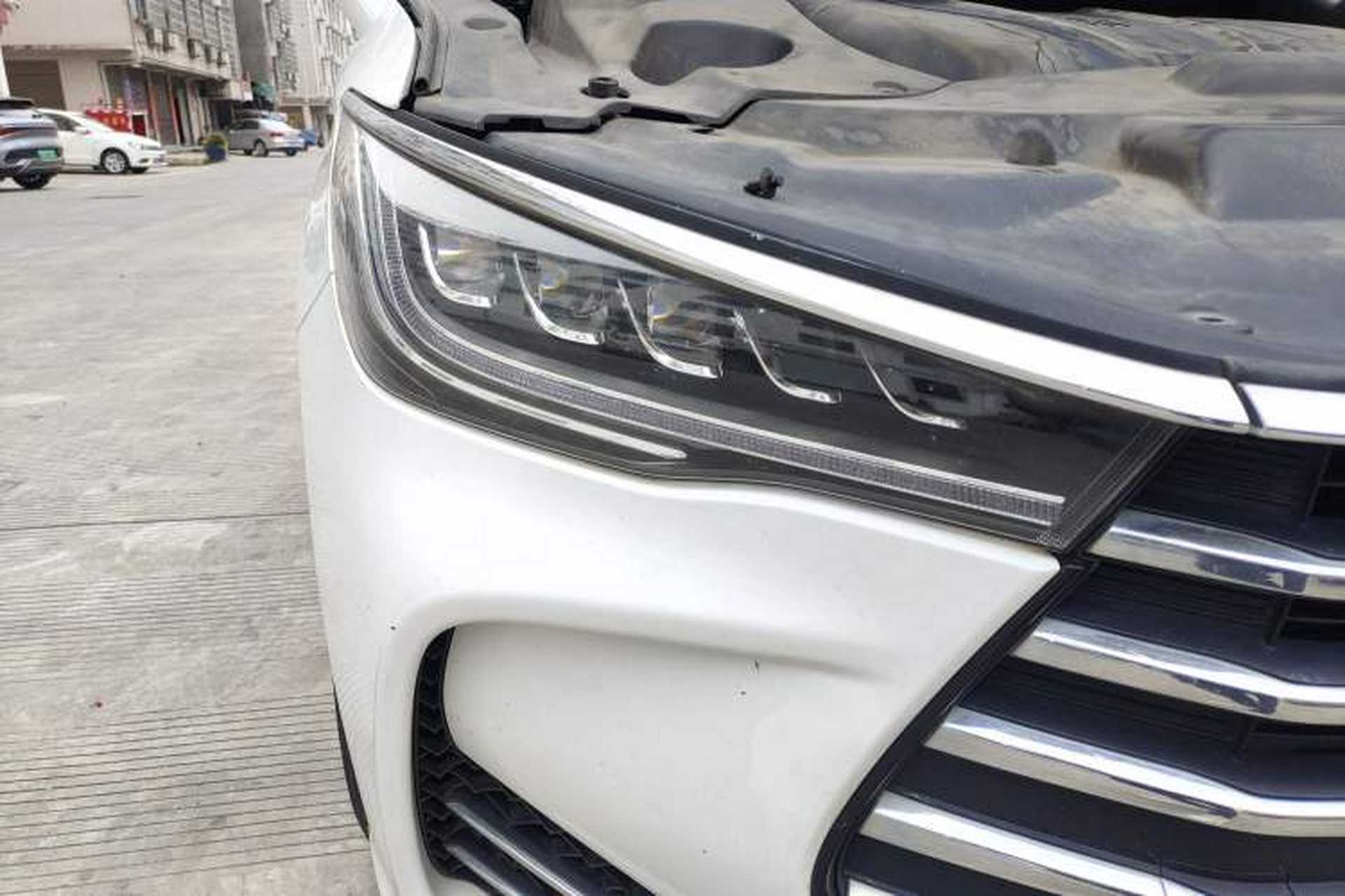 Used BYD Song MAX 2018 1.5T Automatic Smart Connect Luxury 6-Seater Exterior 6