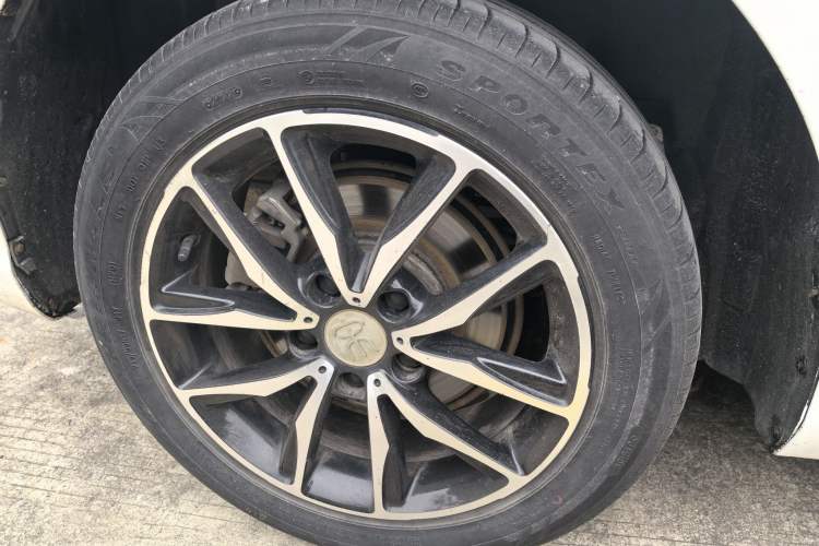 Used BYD Song MAX 2018 1.5T Automatic Smart Connect Elite Model with 6 Seats Exterior 7
