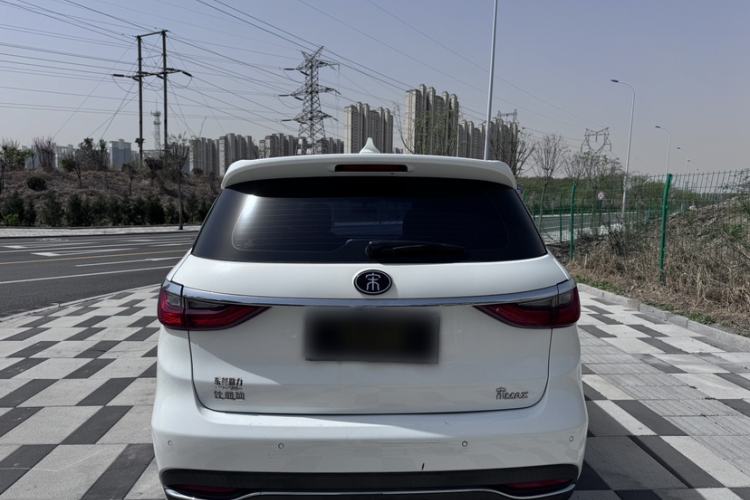 Used BYD Song MAX 2018 1.5T Automatic Smart Connect Luxury 6-Seater Exterior 8