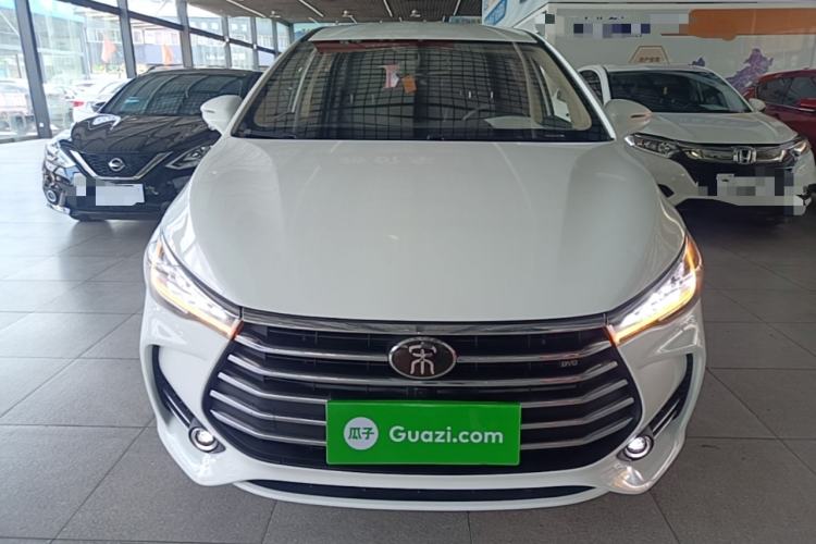 Used BYD Song MAX 2018 1.5T Automatic Smart Connect Luxury 6-Seater Front