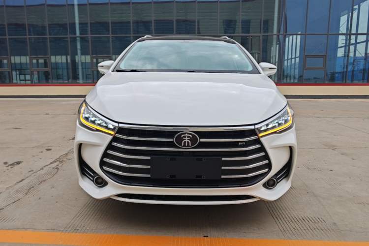 Used BYD Song MAX 2018 1.5T Automatic Smart Connect Luxury 6-Seater Front