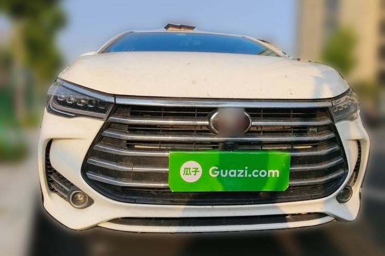 Used BYD Song MAX 2018 1.5T Manual Smart Connect Luxury 6-Seater Front