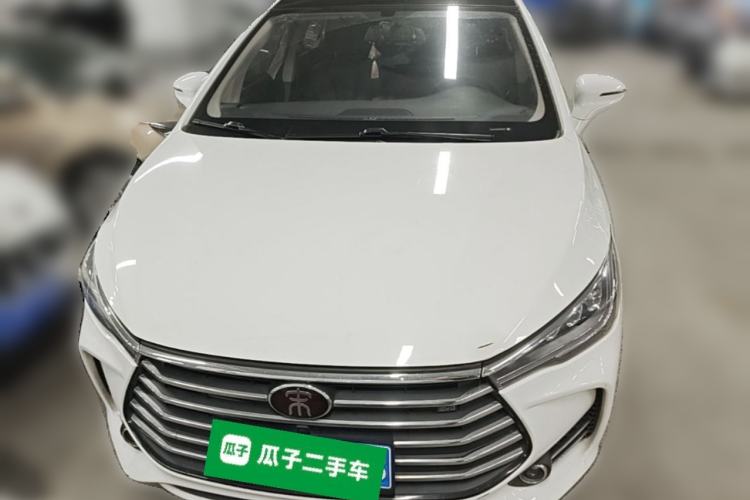 Used BYD Song MAX 2018 1.5T Automatic Smart Connect Elite Model with 6 Seats Front