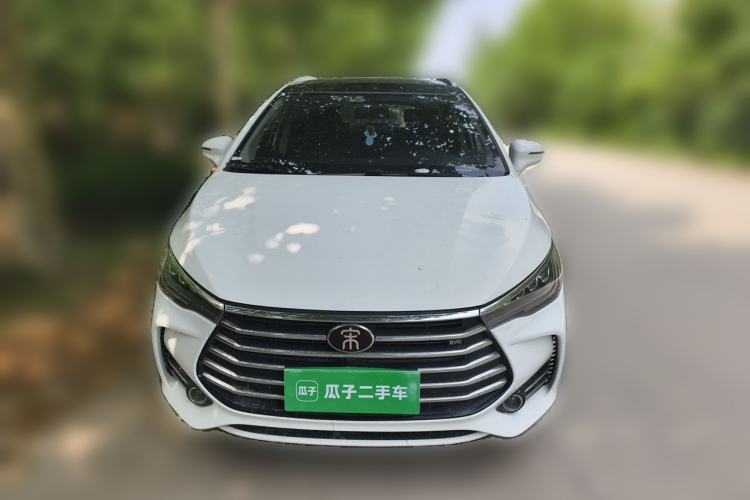 Used BYD Song MAX 2018 1.5T Automatic Smart Connect Elite Model with 6 Seats Front