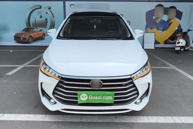 Used BYD Song MAX 2018 1.5T Automatic Smart Connect Luxury 6-Seater Front