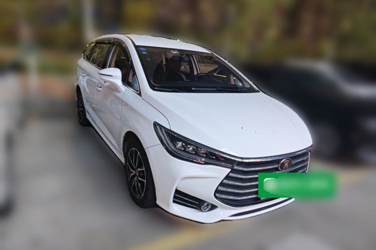 Used BYD Song MAX 2018 1.5T Automatic Smart Connect Luxury 6-Seater Front Right 45 Deg