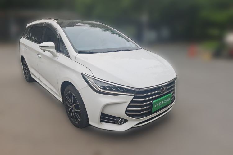 Used BYD Song MAX 2018 1.5T Automatic Smart Connect Luxury 7-Seater Front Right 45 Deg