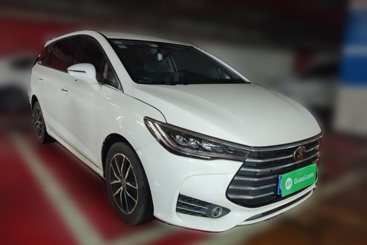 Used BYD Song MAX 2018 1.5T Automatic Smart Connect Luxury 6-Seater Front Right 45 Deg