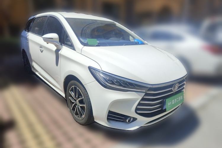 Used BYD Song MAX 2018 1.5T Automatic Smart Connect Luxury 6-Seater Front Right 45 Deg