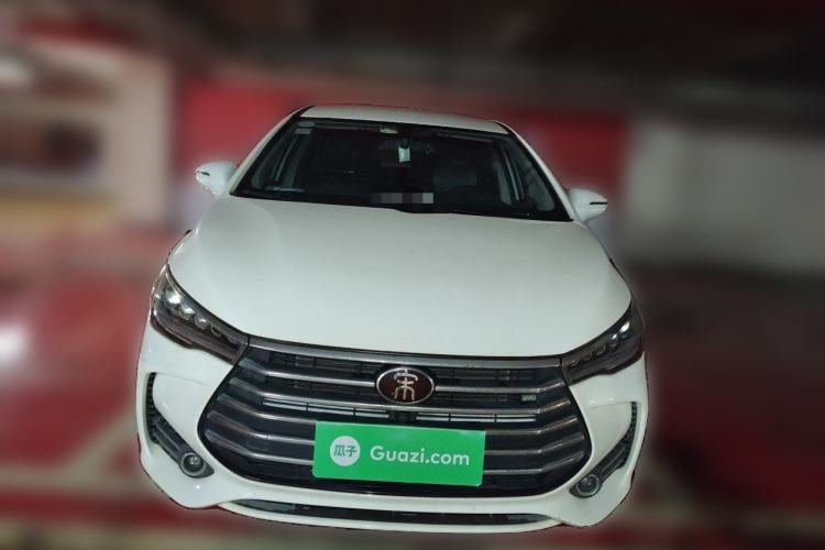 Used BYD Song MAX 2018 1.5T Automatic Smart Connect Luxury 6-Seater Front