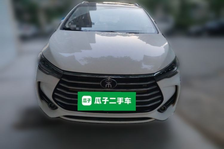 Used BYD Song MAX 2018 1.5T Automatic Smart Connect Elite Model with 6 Seats Front