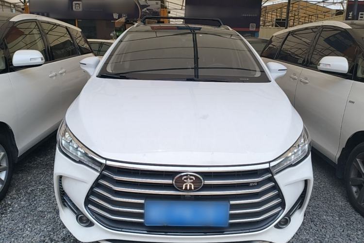 Used BYD Song MAX 2018 1.5T Automatic Smart Connect Elite Model with 6 Seats Front