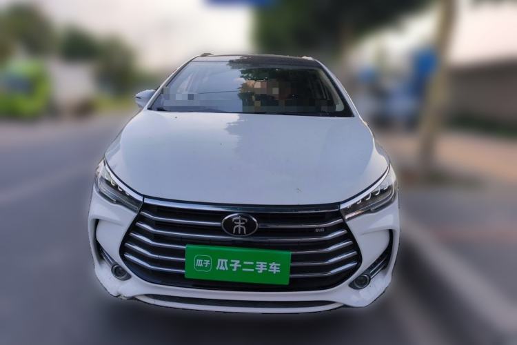 Used BYD Song MAX 2018 1.5T Automatic Smart Connect Elite Model with 6 Seats Front