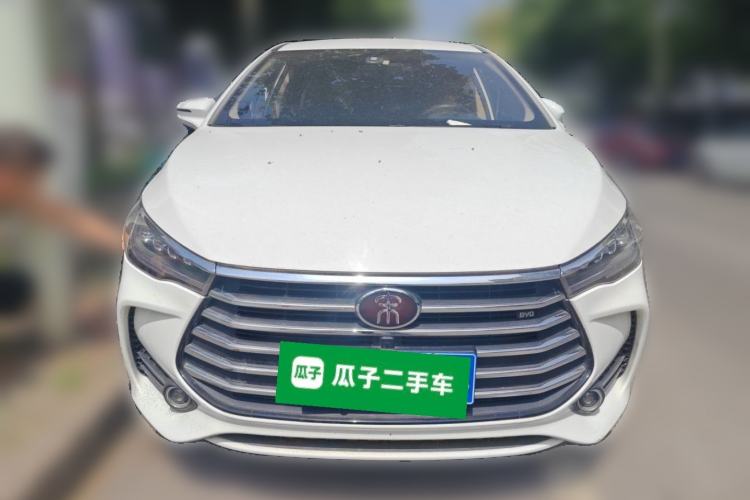 Used BYD Song MAX 2018 1.5T Manual Smart Connect Luxury 6-Seater Front