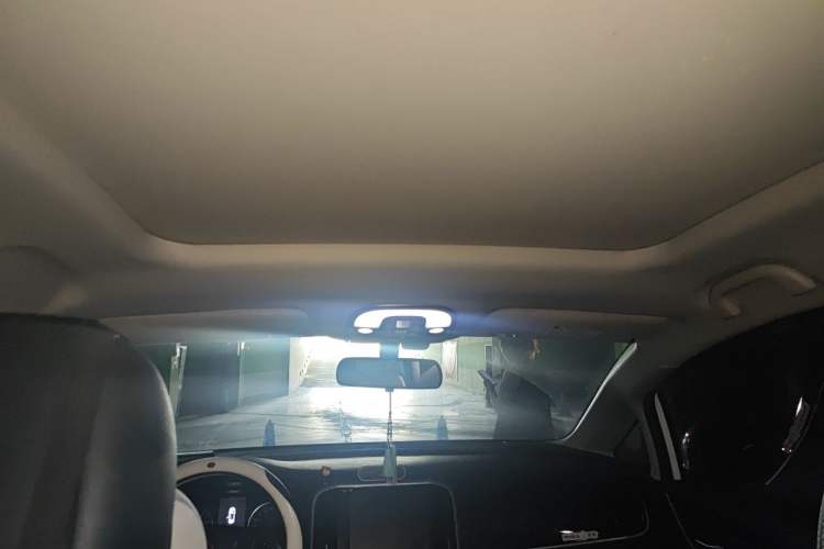 Used BYD Song MAX 2018 1.5T Automatic Smart Connect Elite Model with 6 Seats Headliner