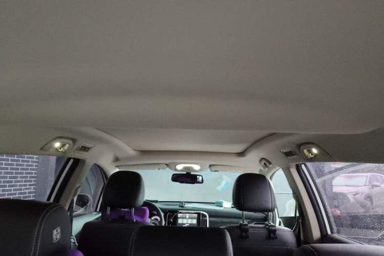 Used BYD Song MAX 2018 1.5T Automatic Smart Connect Luxury 7-Seater Headliner