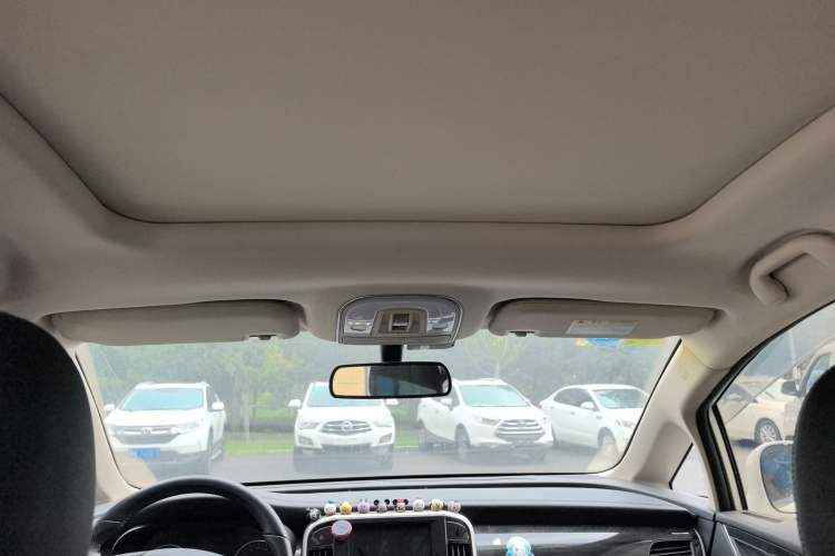 Used BYD Song MAX 2018 1.5T Automatic Smart Connect Elite Model with 6 Seats Headliner