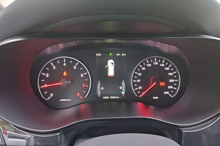 Used BYD Song MAX 2018 1.5T Automatic Smart Connect Luxury 6-Seater Instrument Cluster