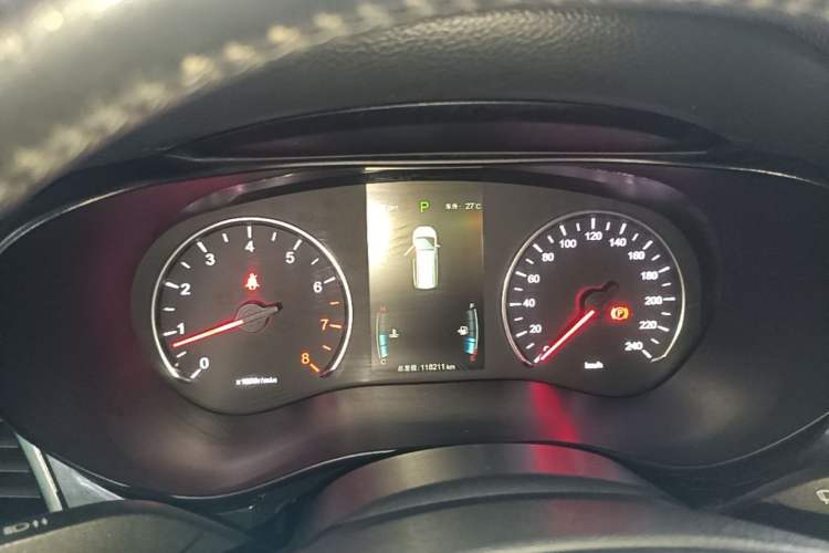 Used BYD Song MAX 2018 1.5T Automatic Smart Connect Luxury 6-Seater Instrument Cluster