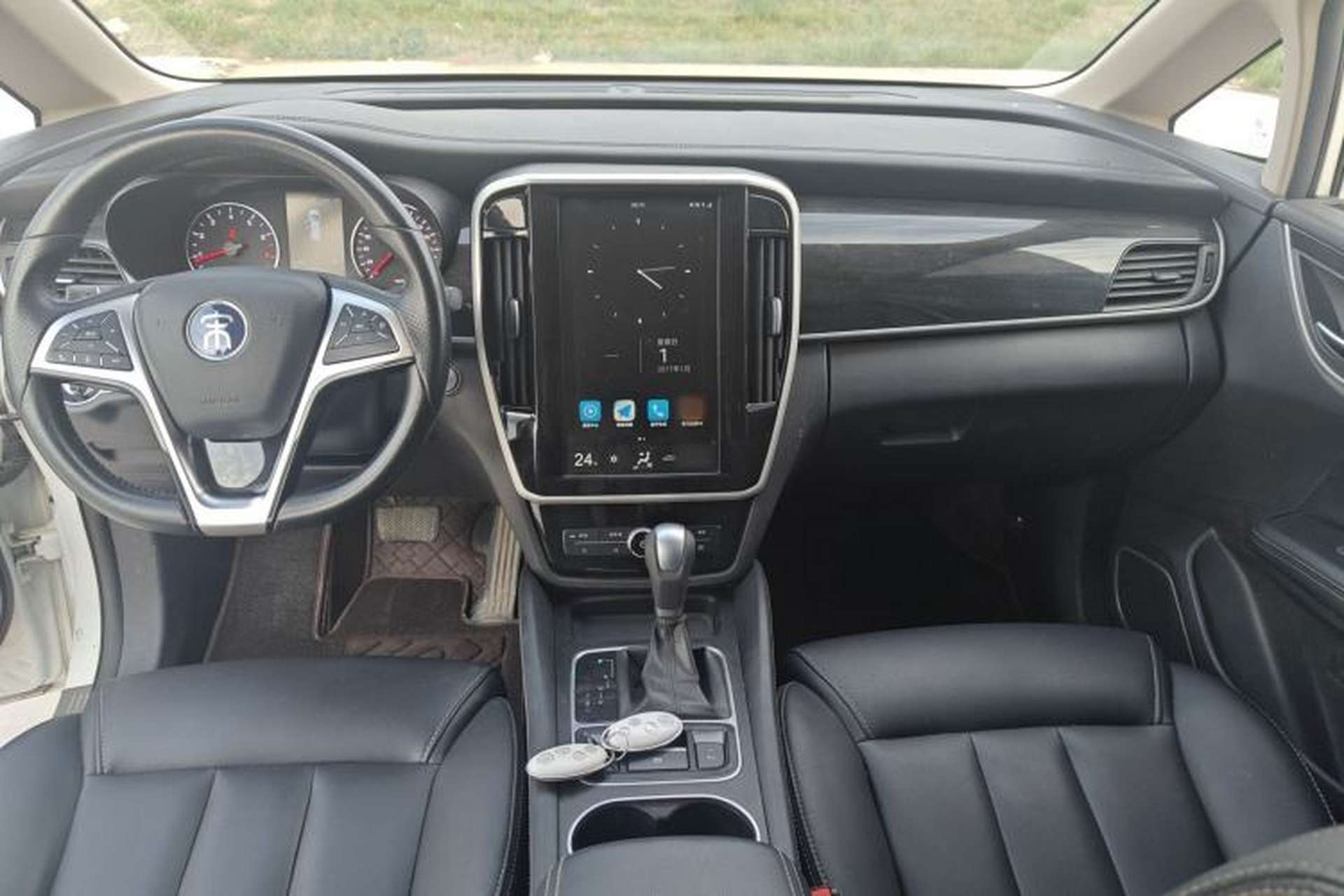 Used BYD Song MAX 2018 1.5T Automatic Smart Connect Luxury 6-Seater Interior 4