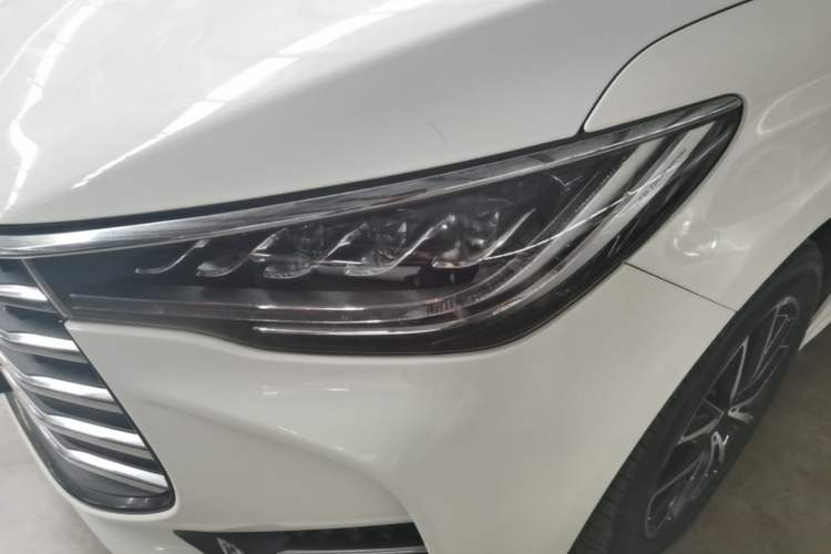 Used BYD Song MAX 2018 1.5T Automatic Smart Connect Elite Model with 6 Seats Left Front Headlight