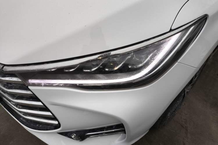 Used BYD Song MAX 2018 1.5T Automatic Smart Connect Elite Model with 6 Seats Left Front Headlight
