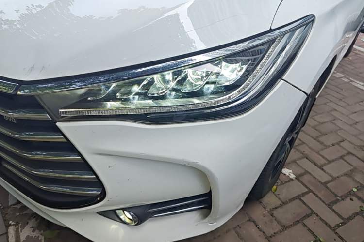 Used BYD Song MAX 2018 1.5T Automatic Smart Connect Luxury 6-Seater Left Front Headlight