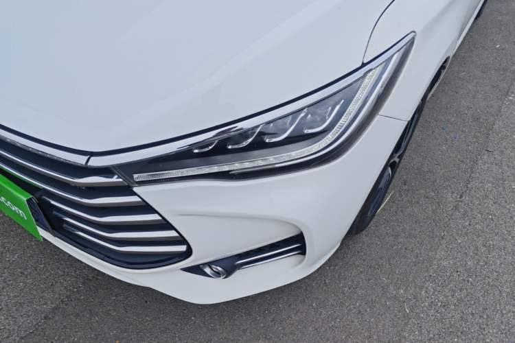 Used BYD Song MAX 2018 1.5T Automatic Smart Connect Elite Model with 6 Seats Left Front Headlight