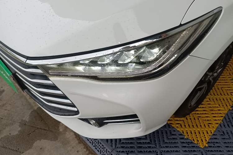 Used BYD Song MAX 2018 1.5T Automatic Smart Connect Luxury 6-Seater Left Front Headlight