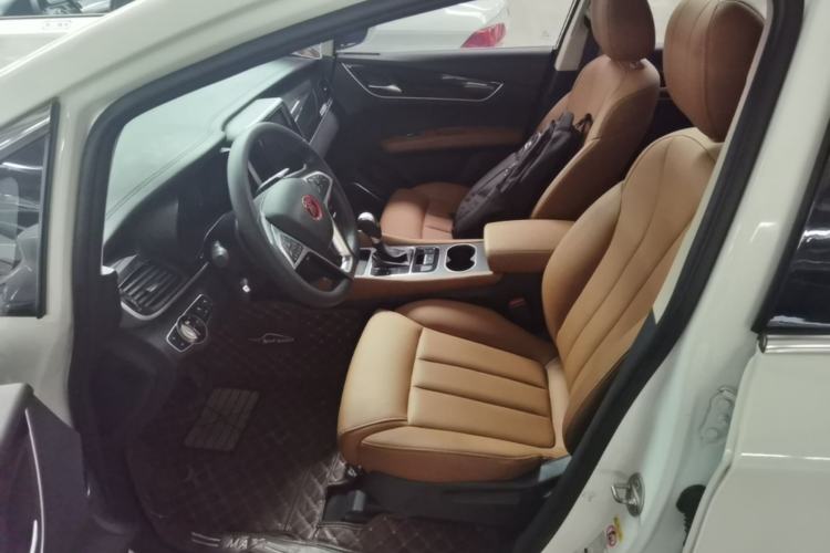 Used BYD Song MAX 2018 1.5T Automatic Smart Connect Elite Model with 6 Seats Left Front Seat