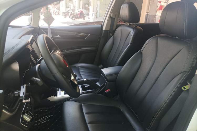 Used BYD Song MAX 2018 1.5T Manual Smart Connect Luxury 6-Seater Left Front Seat